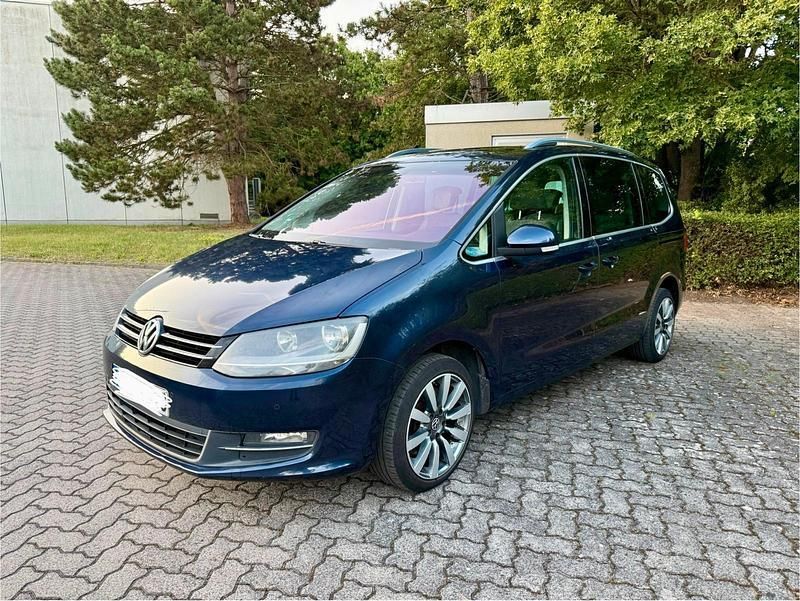 Blau Gebraucht 2012 VW Sharan Highline Van / Kleinbus | 8.500 € (Superpreis) - Bild 1/4