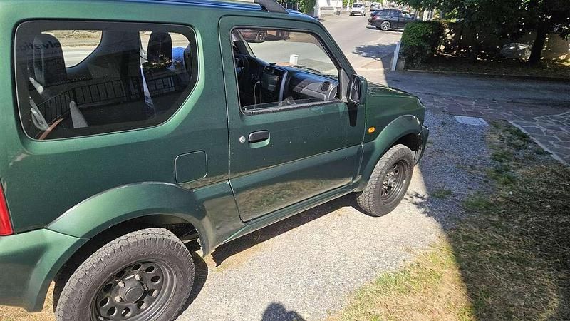 Gebraucht 2011 Suzuki Jimny SUV | 11.000 € - Bild 1/4