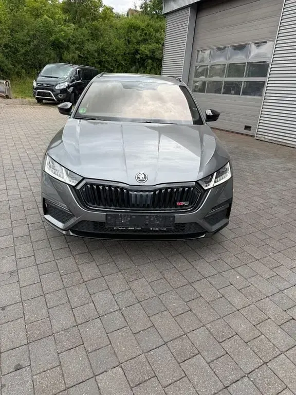 Gebraucht Skoda Octavia RS 200 PS (147 kW) 2024 Grau Kombi