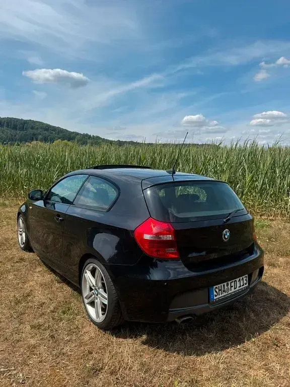 Gebraucht BMW 120 M Sport 177 PS (130 kW) 2010 Schwarz Kleinwagen