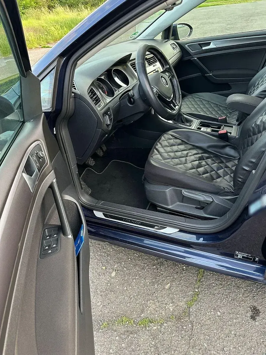 Gebraucht VW Golf VII LOUNGE 110 PS (80 kW) 2015 Blau Limousine