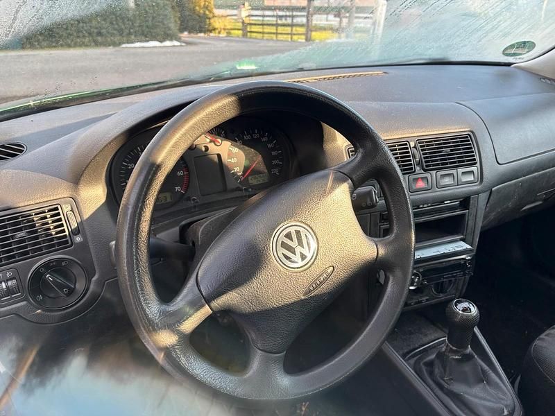 Gebraucht VW Golf IV 75 PS (55 kW) 1999 Grün Kleinwagen