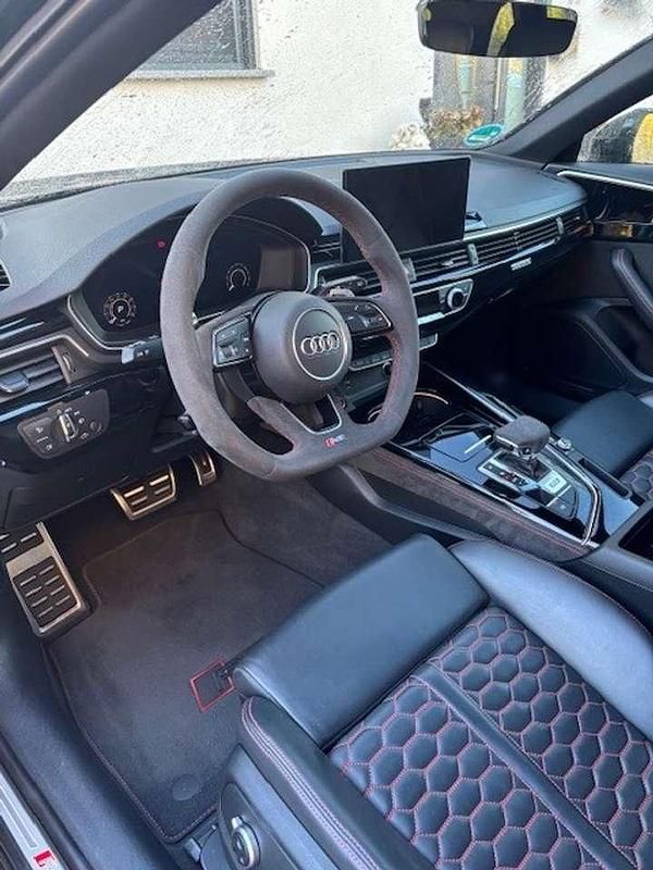 Gebraucht Audi RS4 450 PS (330 kW) 2024 Grau Kombi