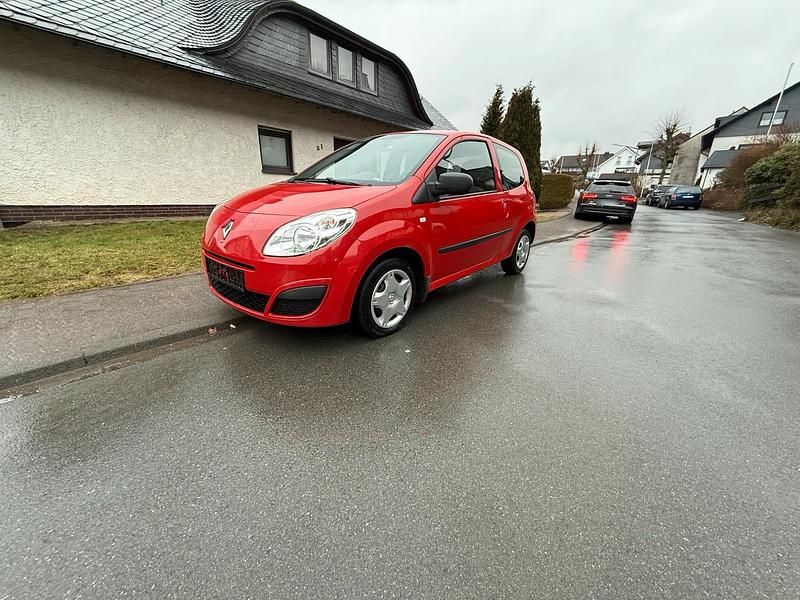 Gebraucht Renault Twingo 58 PS (42 kW) 2010 Rot Kleinwagen