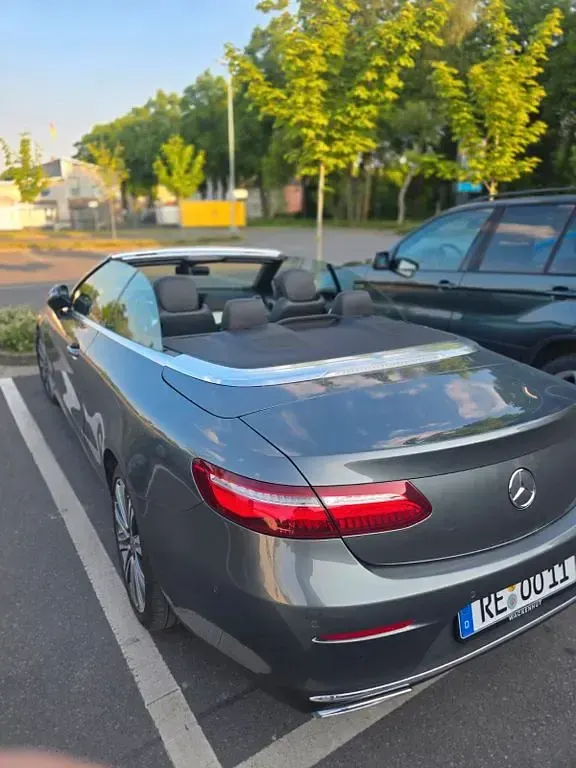 Gebraucht Mercedes E300 245 PS (180 kW) 2019 Grau Cabrio