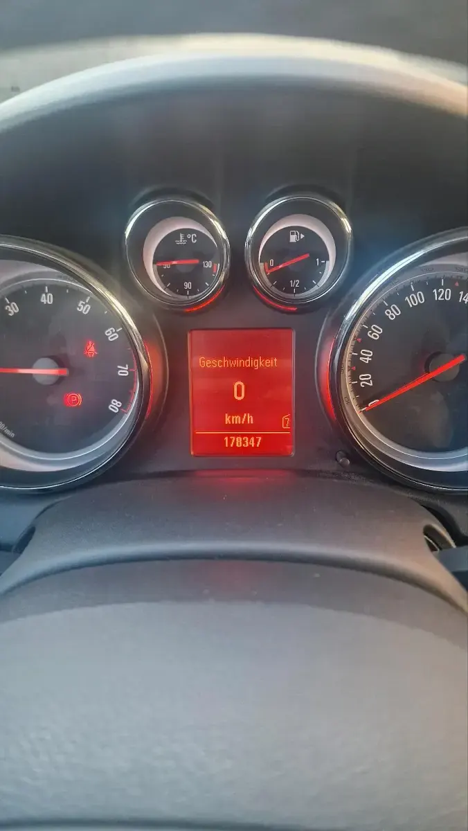 Gebraucht Opel Astra Sport 140 PS (102 kW) 2011 Grau Kombi