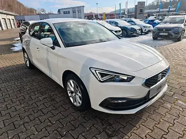 Gebraucht Seat Leon Style 116 PS (85 kW) 2022 Candy weiss Limousine