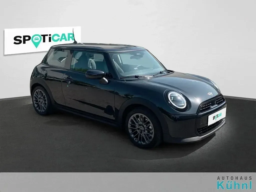 Gebraucht Mini Cooper Classic 156 PS (114 kW) 2024 Schwarz Kleinwagen