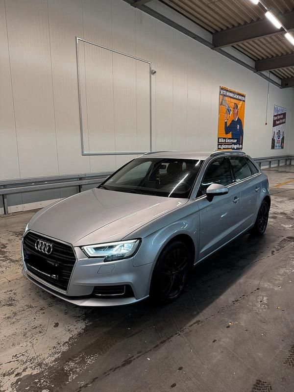 Gebraucht Audi A3 110 PS (80 kW) 2017 Silber Kleinwagen