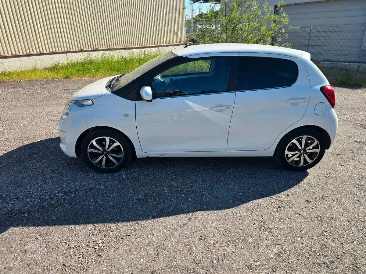 Gebraucht Citroën C1 Shine 82 PS (60 kW) 2015 Weiß Kleinwagen