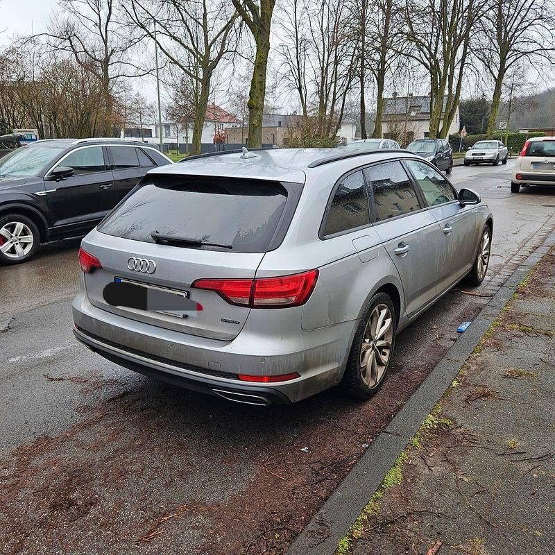 Gebraucht Audi A4 190 PS (139 kW) 2019 Silber Kombi
