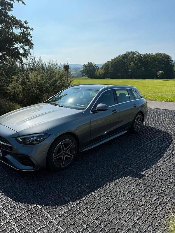 Gebraucht Mercedes C220 AMG line 200 PS (147 kW) 2022 Grau Kombi