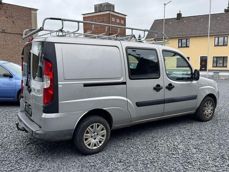 Gebraucht Fiat Doblò 101 PS (74 kW) 2007 Grau electro/steel/palladio Van / Kleinbus