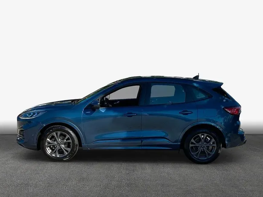 Gebraucht Ford Kuga ST-Line 150 PS (110 kW) 2023 Chrome blue metallic SUV