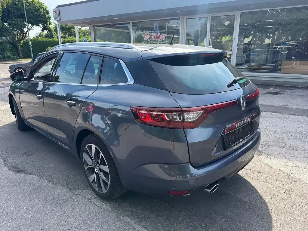 Gebraucht Renault Mégane IV Bose Edition 132 PS (97 kW) 2017 Grau Limousine