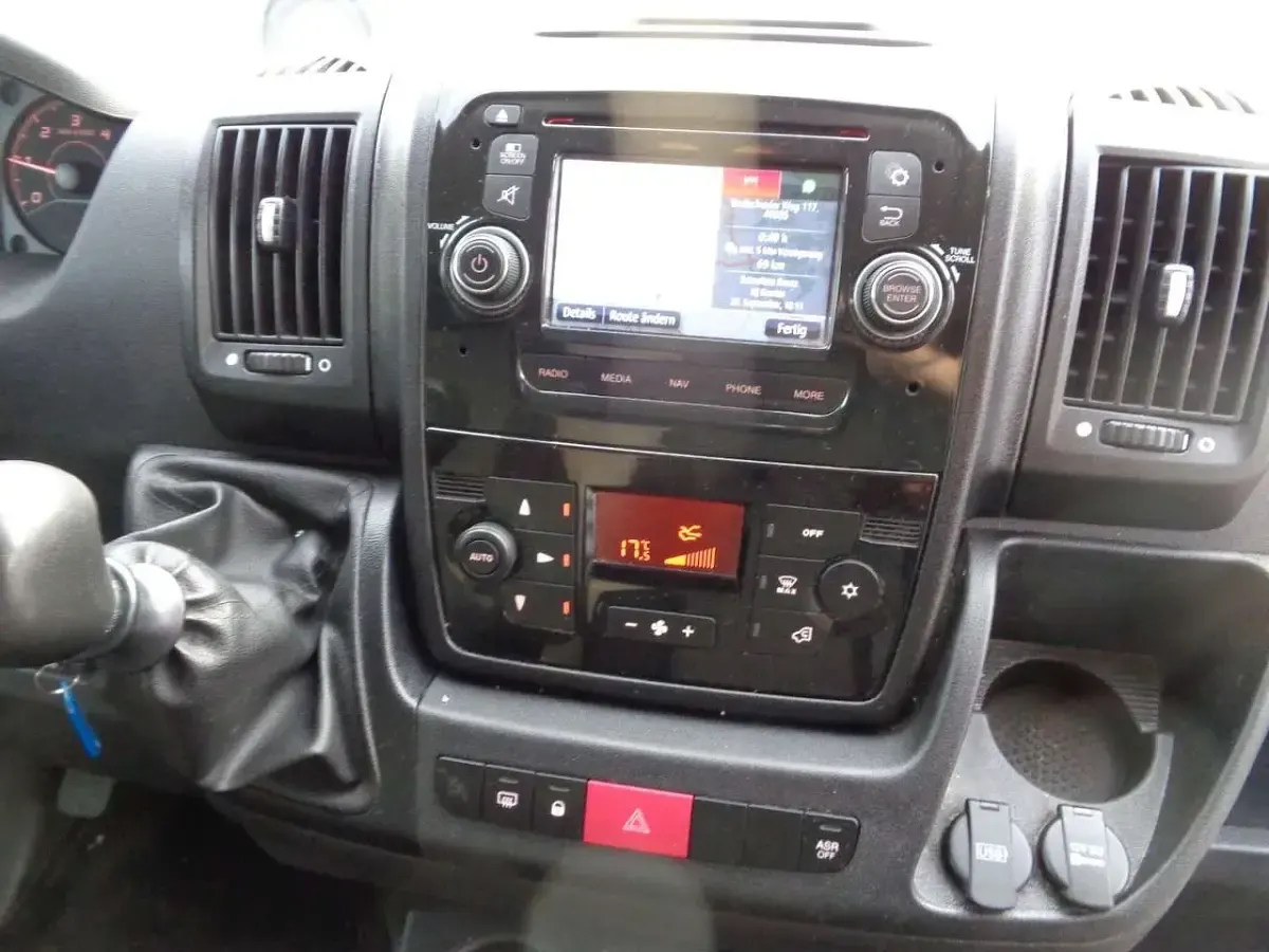 Gebraucht Fiat Ducato 131 PS (96 kW) 2019 Weiß Van