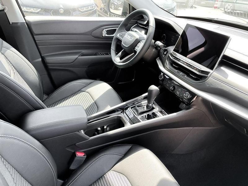 Gebraucht Jeep Compass Limited 131 PS (96 kW) 2023 Solid black SUV