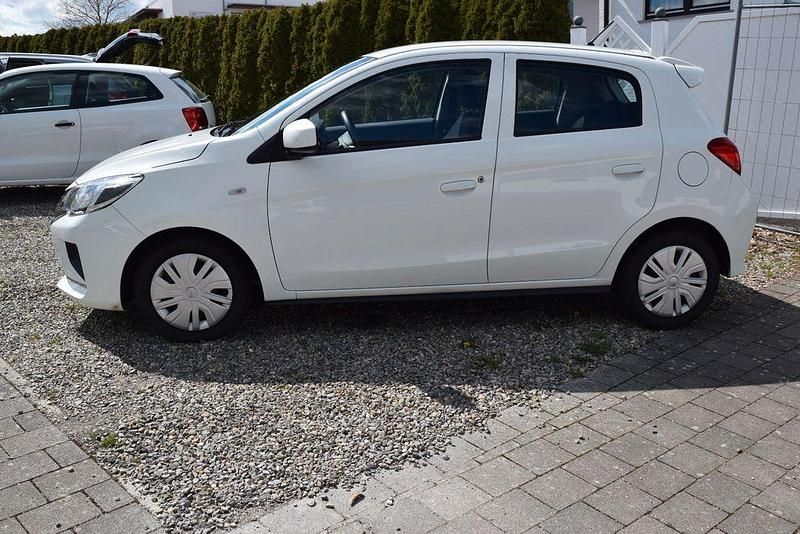 Second-hand Mitsubishi Space Star Select 71 CP (52 kW) 2022 Alb Hatchback