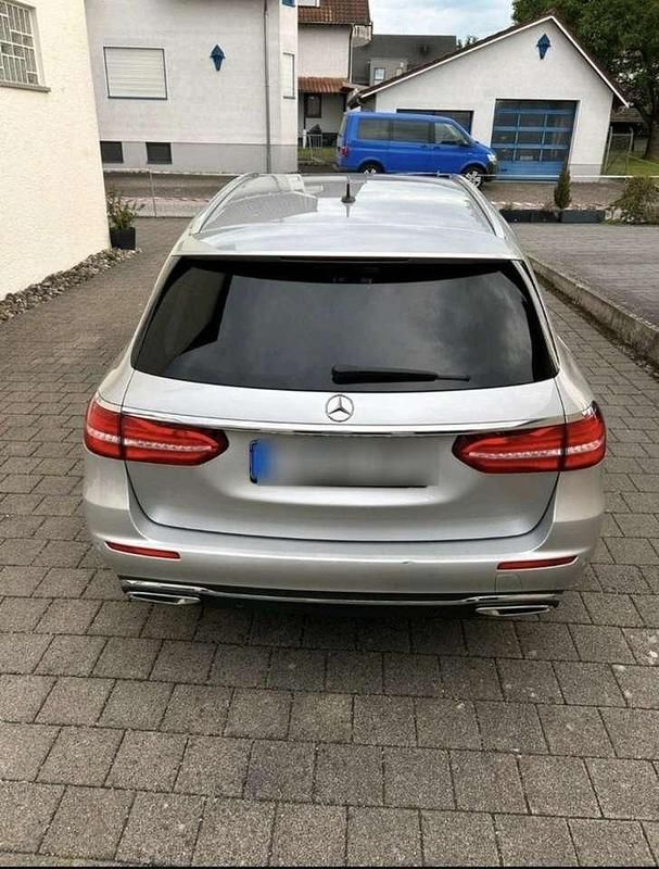 Gebraucht Mercedes 220 194 PS (142 kW) 2019 Silber Limousine