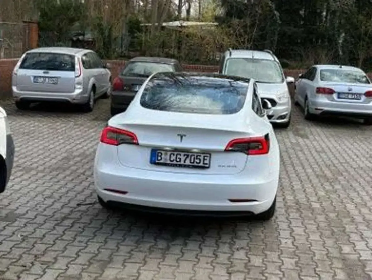 Gebraucht Tesla Model 3 366 kW (498 PS) 2022 Weiß Limousine