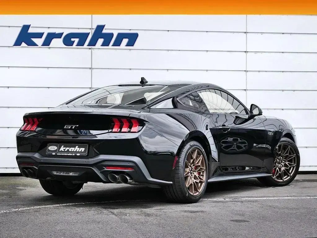 Neu Ford Mustang GT Fastback 446 PS (328 kW) 2026 Schwarz