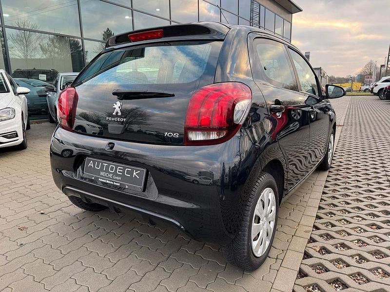 Gebraucht Peugeot 108 Active 69 PS (50 kW) 2015 Schwarz Kleinwagen