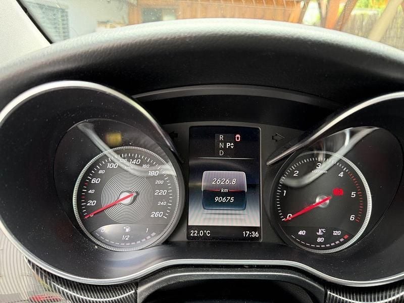 Gebraucht Mercedes V250 190 PS (139 kW) 2019 Silber Van / Kleinbus