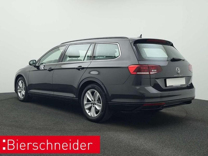 Gebraucht VW Passat Business 200 PS (147 kW) 2023 Grau Kombi