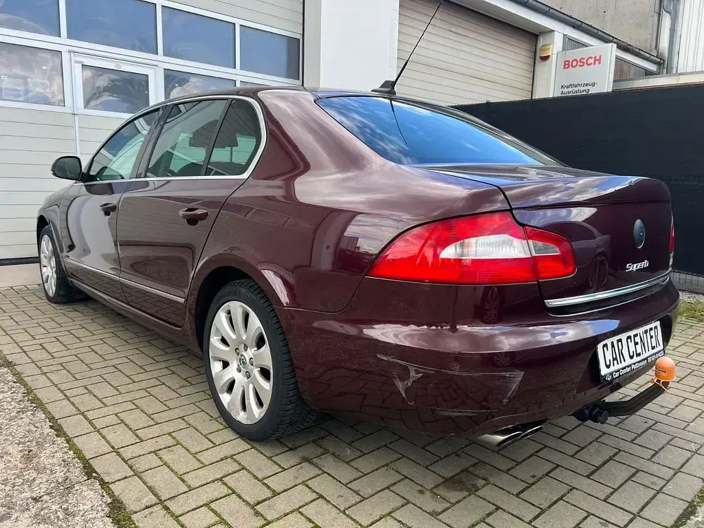 Gebraucht Skoda Superb Elegance 160 PS (117 kW) 2009 Rot Limousine