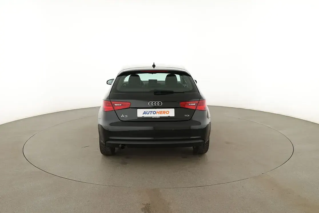 Gebraucht Audi A3 Attraction 110 PS (80 kW) 2016 Schwarz Limousine