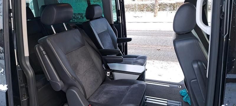 Second-hand VW T5 235 CP (172 kW) 2009 Negru Van