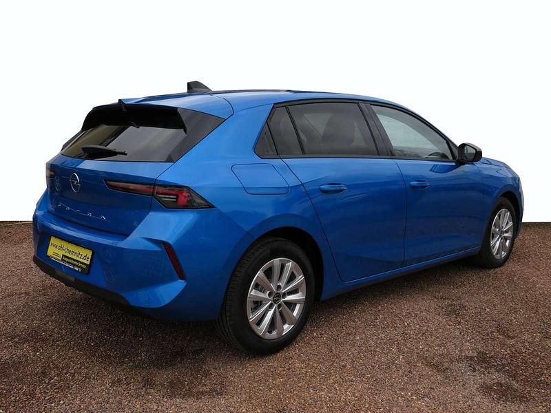 Gebraucht Opel Astra Edition 110 PS (80 kW) 2025 Kobalt blau Limousine