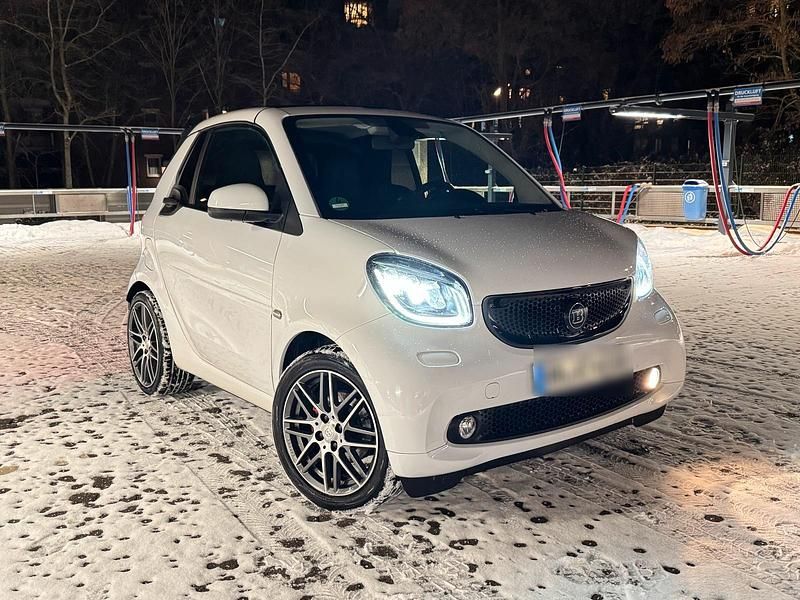 Gebraucht Smart ForTwo Cabrio Brabus 90 PS (66 kW) 2017 Weiß Cabrio