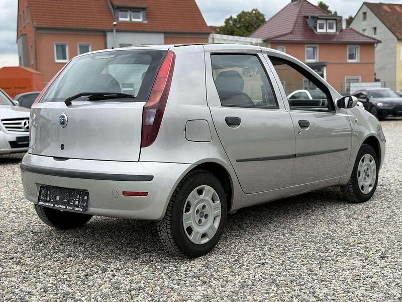 Gebraucht Fiat Punto 60 PS (44 kW) 2005 Silber Kleinwagen