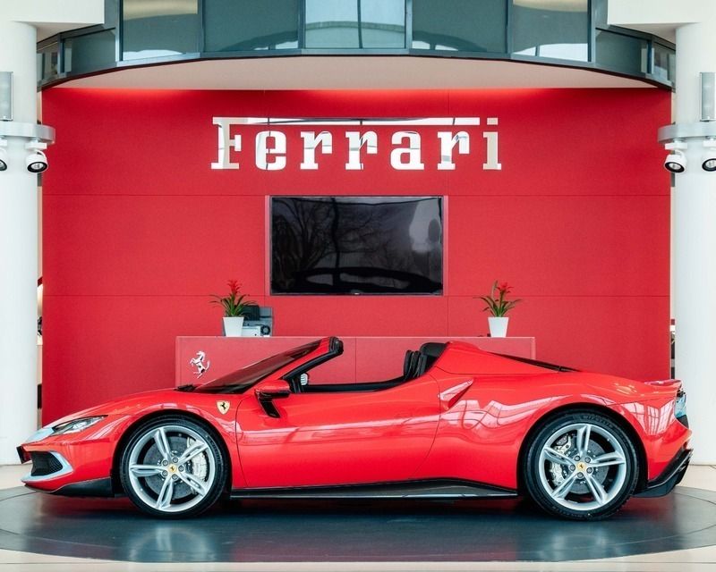 Gebraucht Ferrari 296 829 PS (609 kW) 2022 Rosso corsa Cabrio