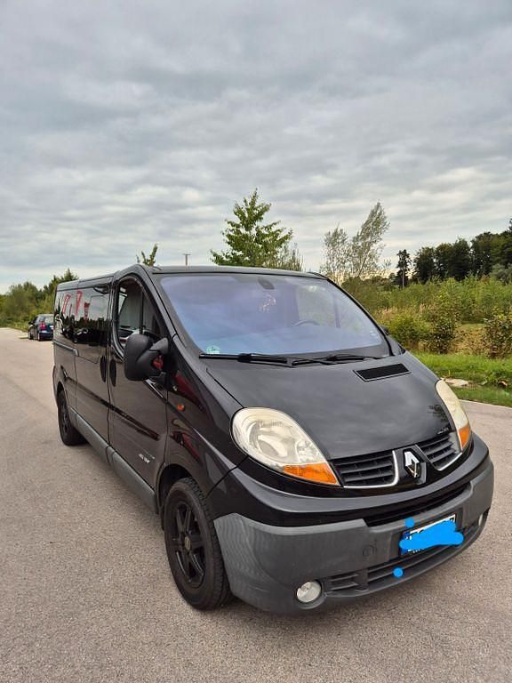 Gebraucht Renault Trafic 145 PS (106 kW) 2006 Schwarz Van / Kleinbus