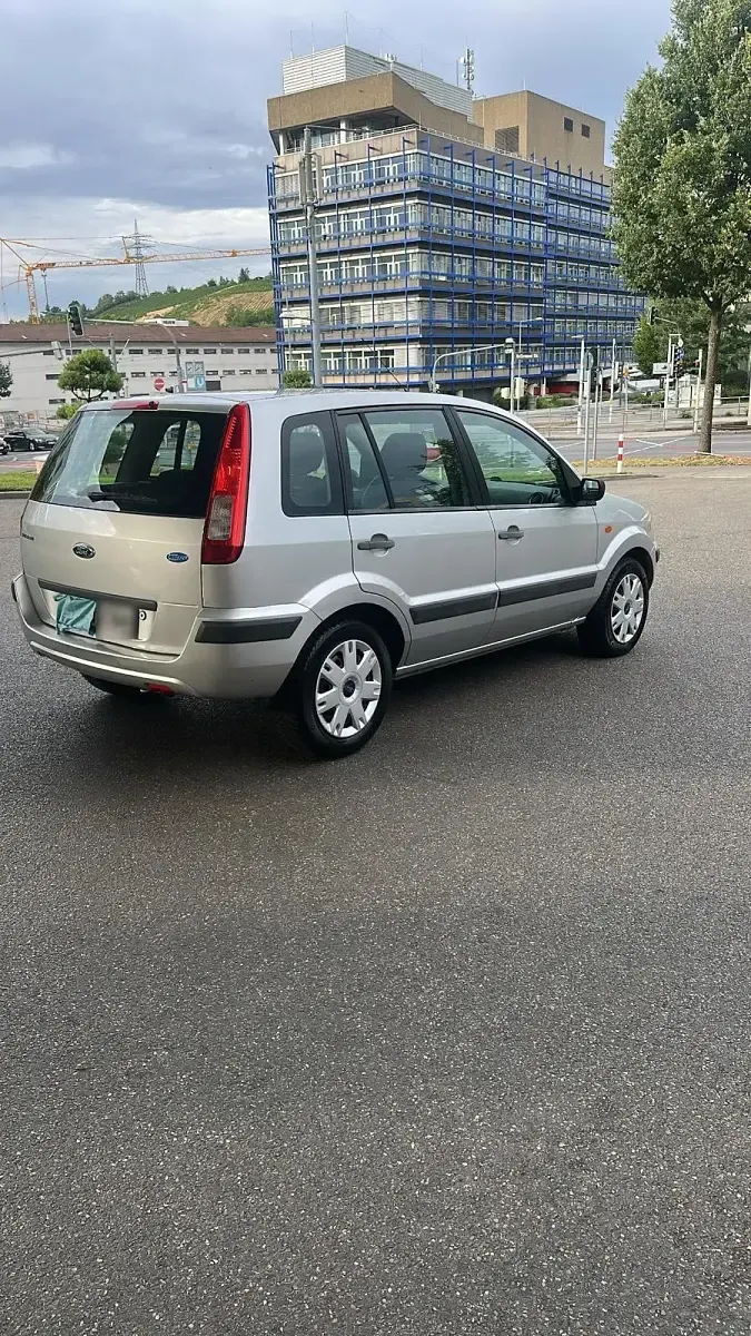 Gebraucht Ford Fusion 80 PS (58 kW) 2008 Grau Kleinwagen