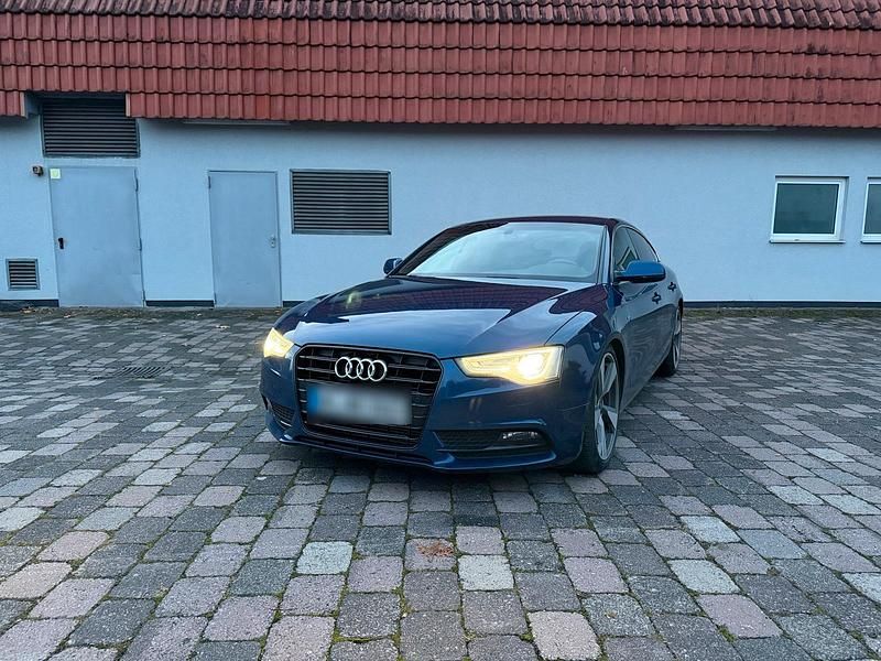Blau Gebraucht 2012 Audi A5 S-Line Coupé | 12.750 € (Fairer Preis) - Bild 1/4