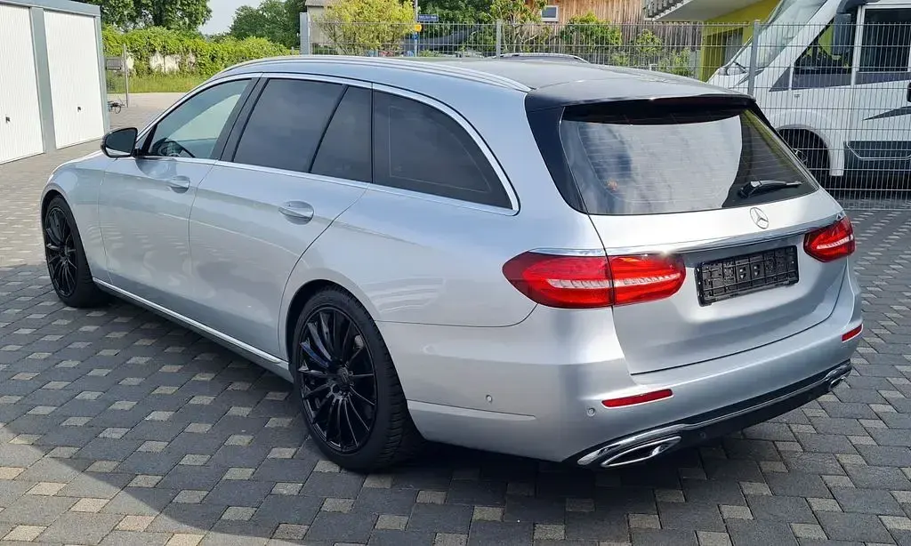 Gebraucht Mercedes E350 258 PS (189 kW) 2017 Silber Kombi