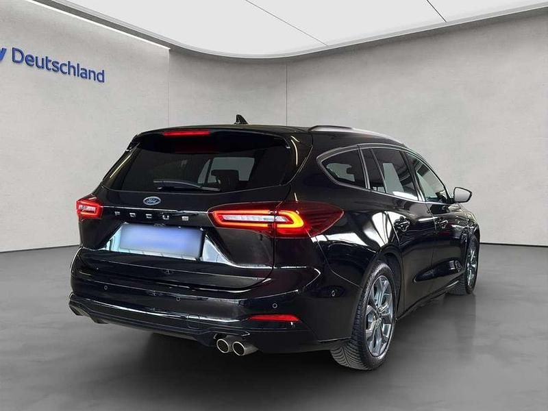 Gebraucht Ford Focus ST-Line X 125 PS (91 kW) 2024 Agate black metallic Kombi