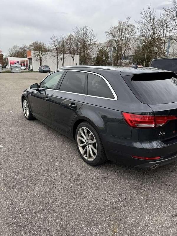 Gebraucht Audi A4 Sport 150 PS (110 kW) 2016 Grau Kombi