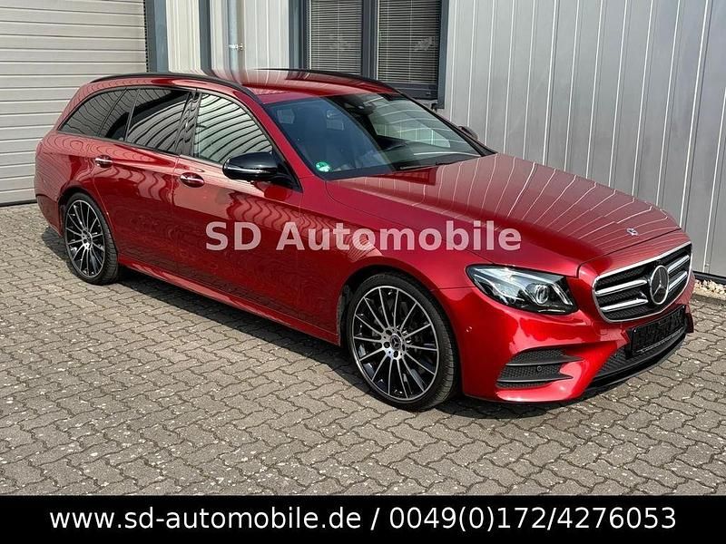 Hyazinthrot metalliclack Gebraucht 2019 Mercedes E300 AMG line Plus Kombi | 32.890 € (Guter Preis) - Bild 1/4
