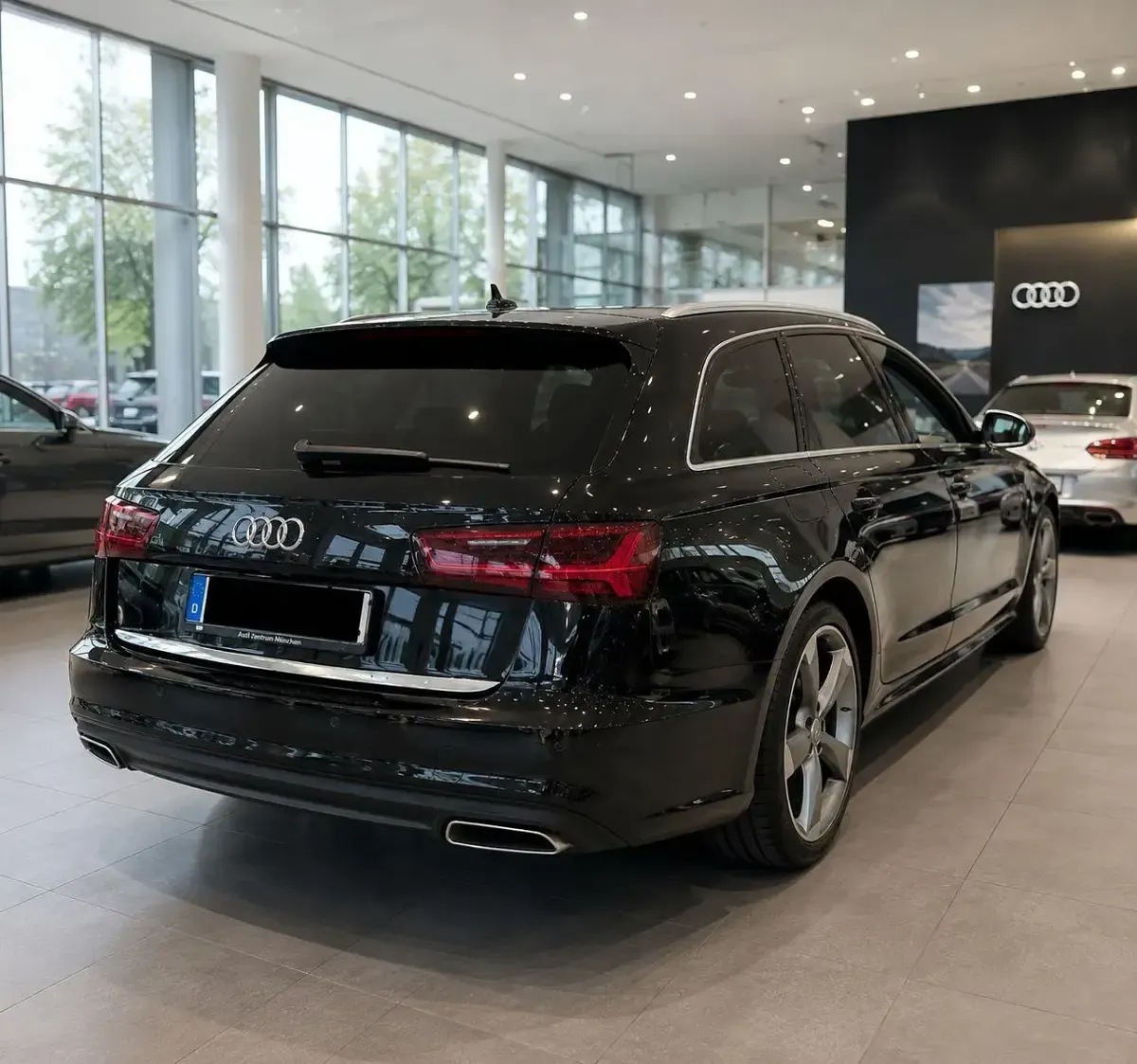 Second-hand Audi A6 Ambiente 218 CP (160 kW) 2015 Negru Break