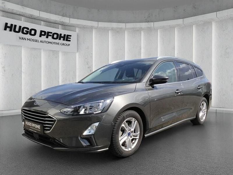 Grau Gebraucht 2022 Ford Focus Cool & Connect Limousine | 18.490 € (Guter Preis) - Bild 1/4