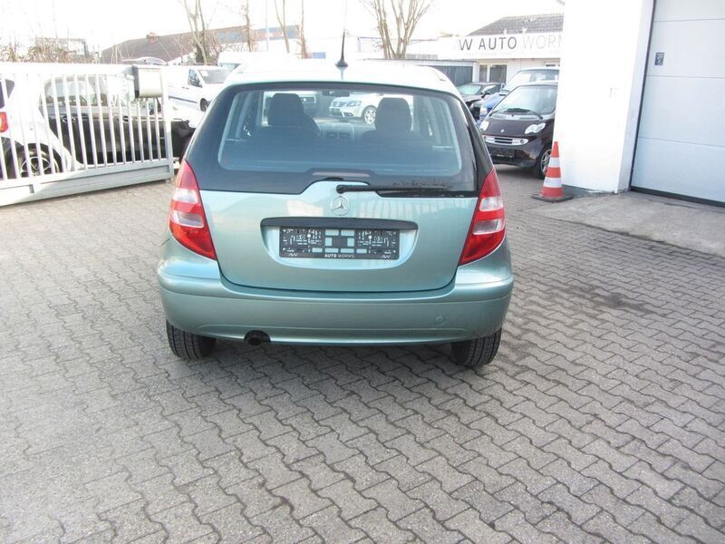 Gebraucht Mercedes A160 Classic 82 PS (60 kW) 2005 Grün Kleinwagen