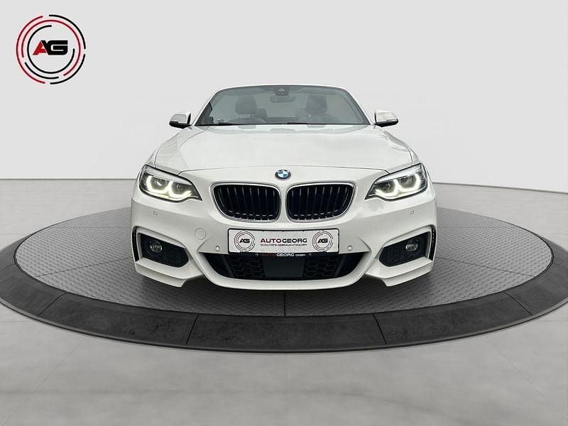 Gebraucht BMW 220 M Sport 184 PS (135 kW) 2019 Weiß Cabrio