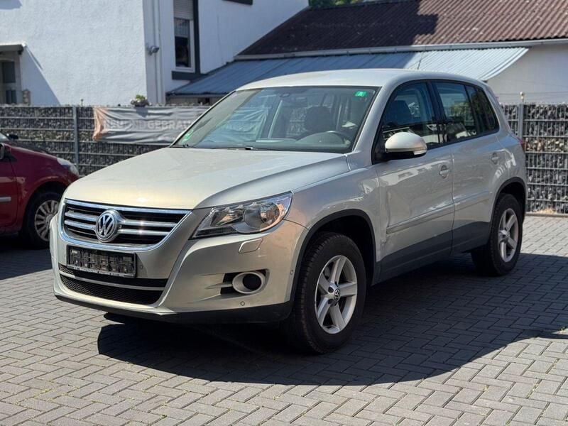 Silber Gebraucht 2009 VW Tiguan SUV | 5.444 € (Superpreis) - Bild 1/2