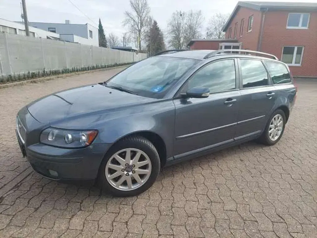 Gebraucht VW Polo Highline 86 PS (63 kW) 2010 Flashrot Kleinwagen