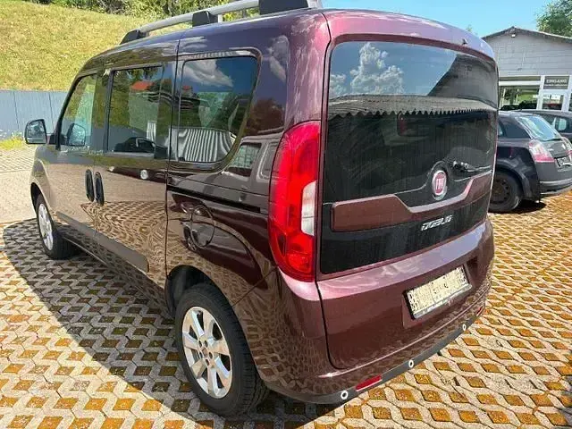 Gebraucht Fiat Doblò Lounge 120 PS (88 kW) 2018 Braun Van / Kleinbus