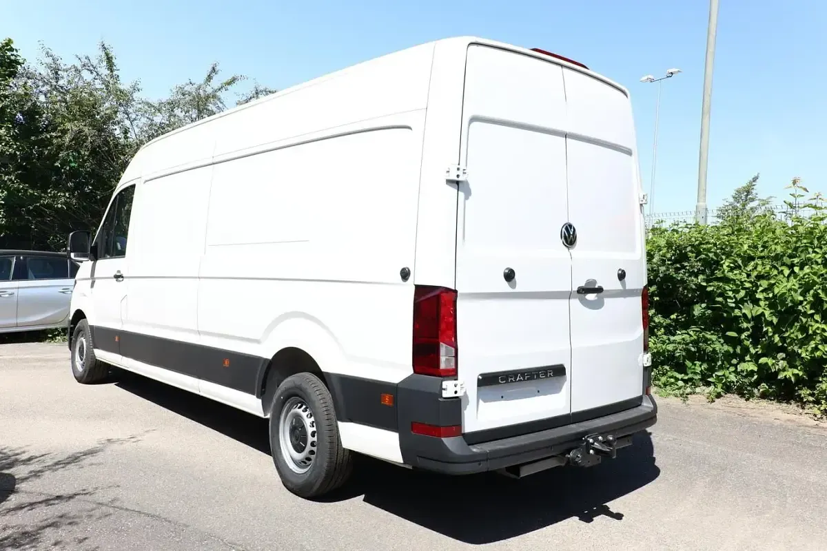Neu VW Crafter 140 PS (102 kW) 2026 Candyweiß Van